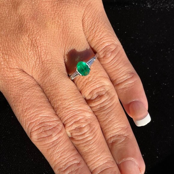 Certified Natural 1.1CTS VS G Diamond Emerald Platinum 18K Gold Three Stone Ring - Picture 9 of 10